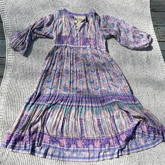 Spell Poinciana Dress in Lilac - Picture 4 of 12